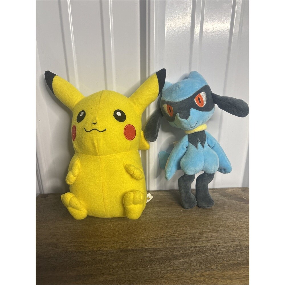 Lot of 2 Pokemon Characters-Pikachu & Riolu 2022